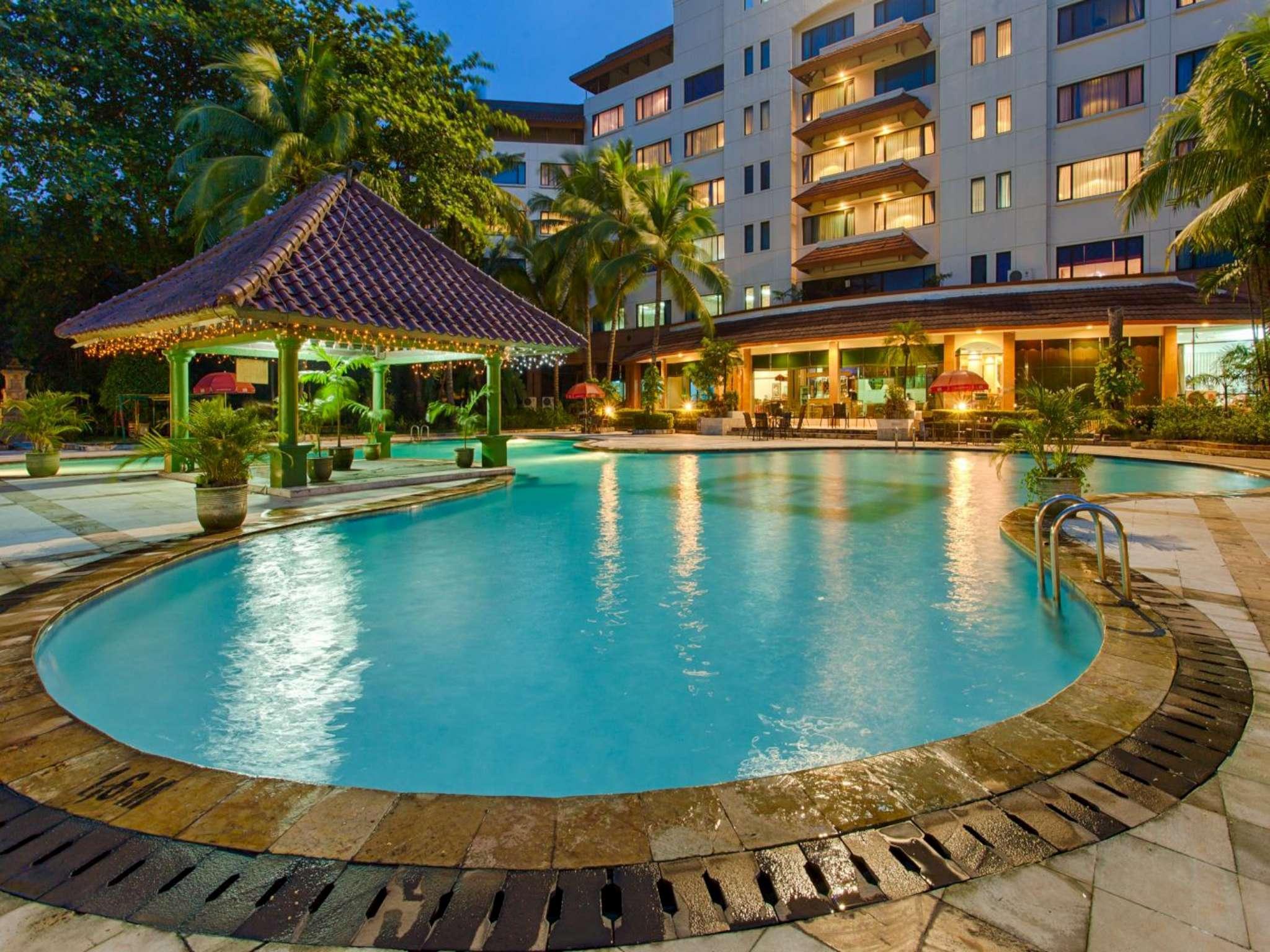 Hotel Sahid Jaya Lippo Cikarang Exterior foto